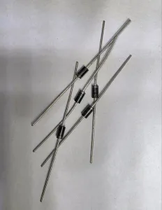 1N4004